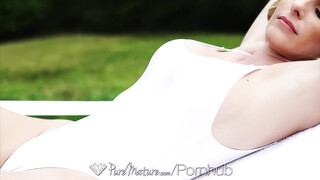 Cory Chase popsija meghágva