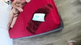 Latin Amerikai milf anyuci hátsó bejáratba dugva