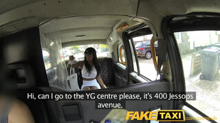 FakeTaxi - Kiki Minaj néger puncija megdöngetve