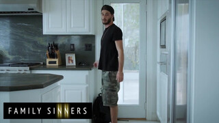 FamilySinners - Penny Pax a férje fiával szexel