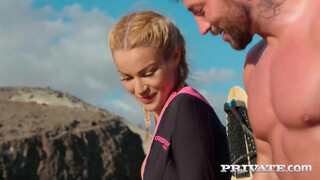 Private com - Cherry Kiss a szexy szörfös csajszi